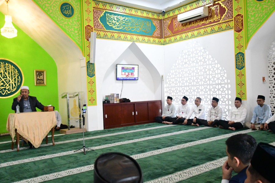 BRK Syariah Gelar Tarbiyah Ruhiyah untuk Perkuat Spirit Kerja Pegawai