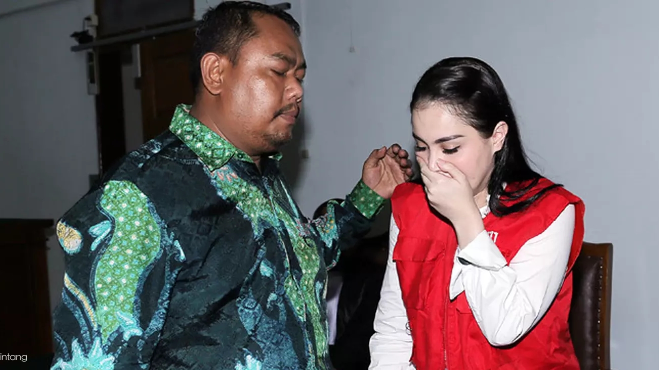 Jennifer Dunn Dikabarkan Hamil