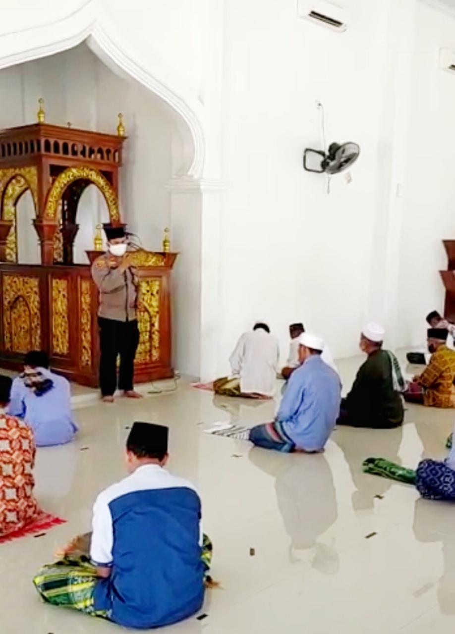 Jumling, Kapolsek Kerumutan Imbau Jamaah Masjid Al Muhajirin Terapkan Protokol Kesehatan
