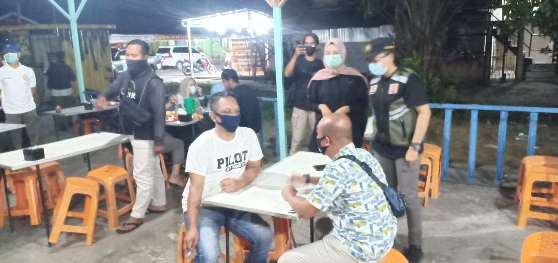 Malam ke-6 PSBM Empat Kecamatan di Pekanbaru, 124 Orang Terjaring Tim Gabungan