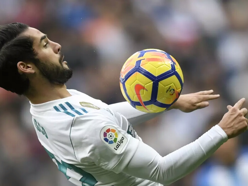 Real Madrid Kehilangan Carvajal dan Isco, Zidane Pasrah
