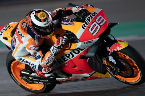 Lorenzo Beberkan Set-up Motornya dengan Marquez Berbeda