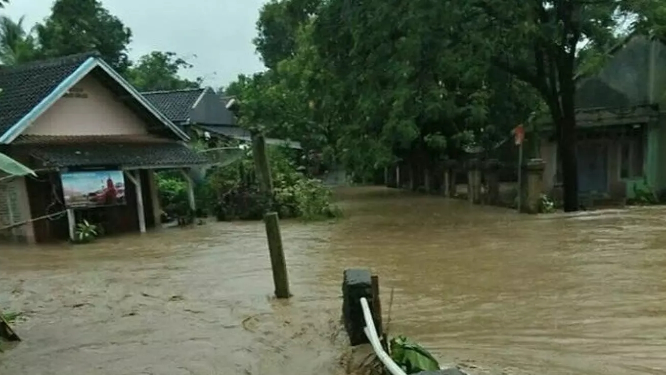 Banjir Bandang Terjang Cianjur Selatan, 3 Rumah Rusak dan 225 Terendam