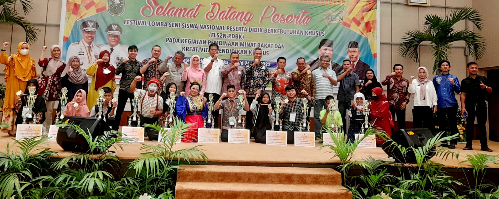 11 Siswa SLB Wakili Riau di FLS2N Nasional, Job Kurniawan: Mereka  Berprestasi dan Percaya Diri