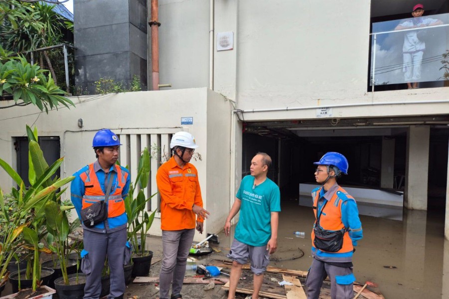 PLN Pulihkan Listrik Pascabencana, Warga Bali Kembali Beraktivitas