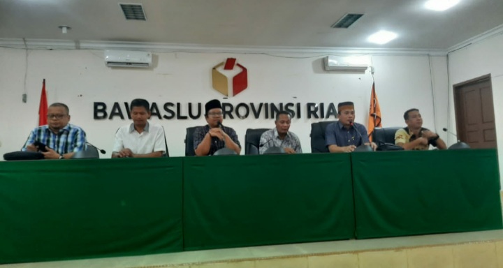 Bawaslu Riau Imbau Parpol tidak Bawa Gambar dan Atribut Partai saat Momen Hari Buruh Besok