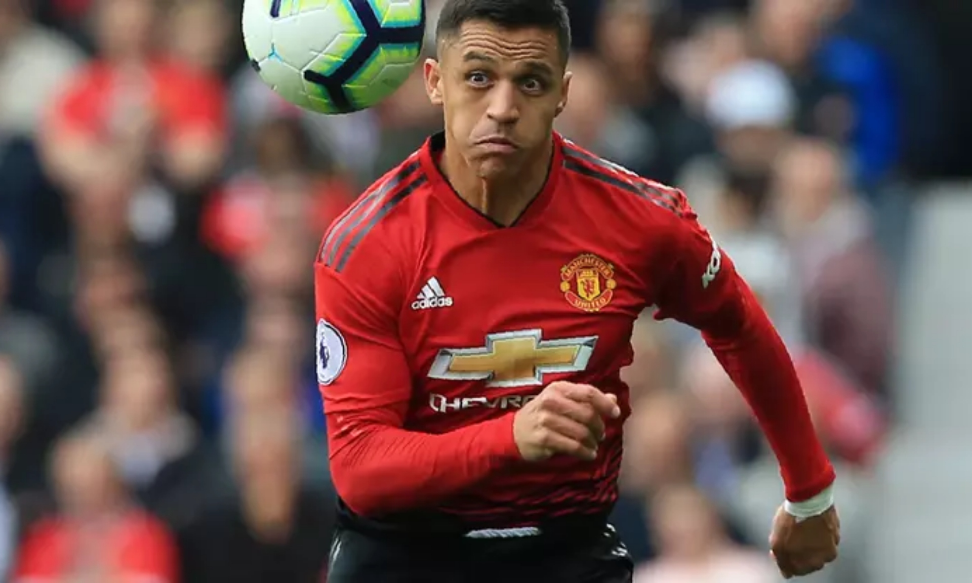 Alexis Sanchez Rela Potong Gaji Demi Tinggalkan Manchester United