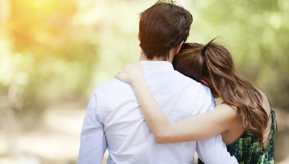 Jangan Salah Mengartikan Rasa, Ini 5 Tanda Pasangan Cinta dengan Tulus
