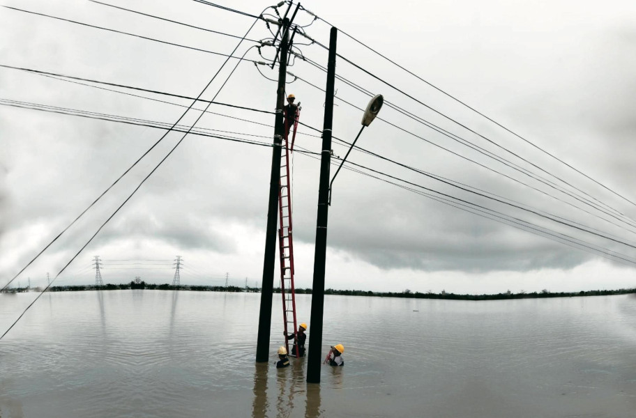 Hadapi Cuaca Ekstrem, PLN Imbau Masyarakat Tetap Waspada
