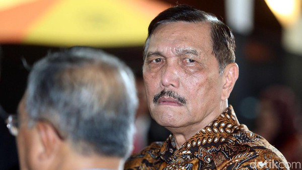 Luhut Marah Besar saat Jokowi Disindir Amien Rais