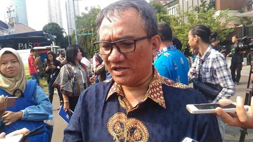 Dua Laporan Beda, Andi Arief Polisikan PSI dan Komisioner KPU