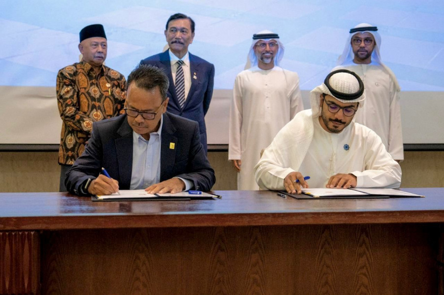 PLN Gandeng Masdar Bentuk Kajian Ekspansi PLTS Terapung Cirata Hingga 500 MWac
