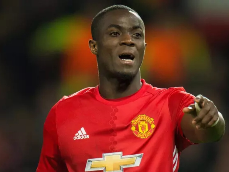 Manchester United Tidak Berniat Lepas Eric Bailly