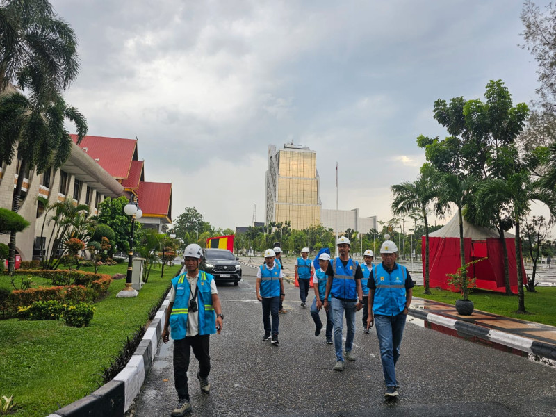 GM PLN UID RKR Tinjau Lokasi Prioritas, Pastikan Seluruh Sistem Kelistrikan Andal Jelang Idul Adha 1445 H di Riau
