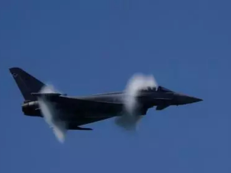 Jet Tempur NATO Luncurkan Rudal di Dekat Perbatasan Rusia