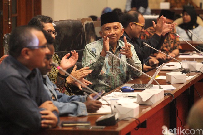 Amien Rais: PAN Tak Akan Ajukan Cawapres Prabowo, di Situ Hebatnya