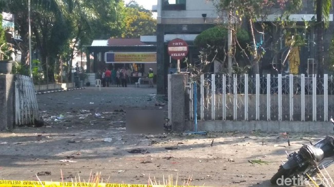 Ada Bom Bunuh Diri di Depan Gereja Santa Maria Surabaya