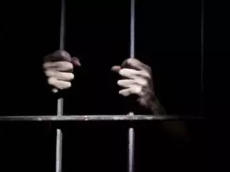 Tuduh Teror Bom Surabaya Pengalihan Isu, Netizen Cantik Diciduk Polisi