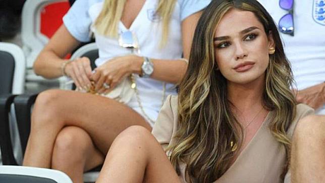 Mengenal Ruby Mae, Model Seksi di Balik Ganasnya Dele Alli   