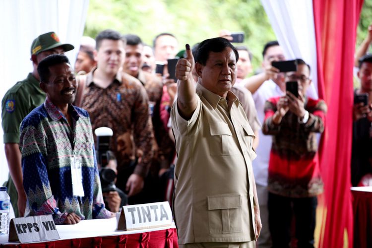 Tak Ada Makan Siang yang Gratis bagi Prabowo