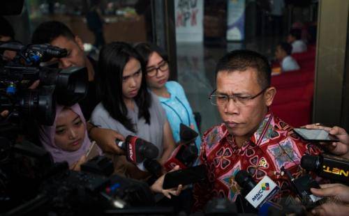 Reaksi PDIP Soal Jokowi Olahraga Bersama Airlangga Hartarto