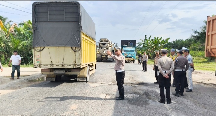 Ditlantas Polda Riau Cek Terminal dan Sisir Jalan Lintas Timur Menuju Sumut