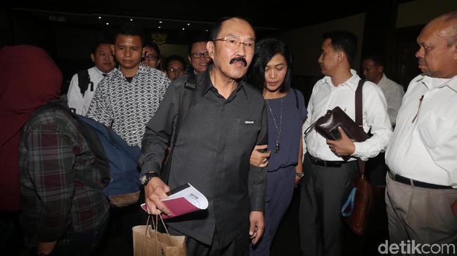 Terungkap! Nama Fredrich Yunadi Dulunya Fredy Junadi