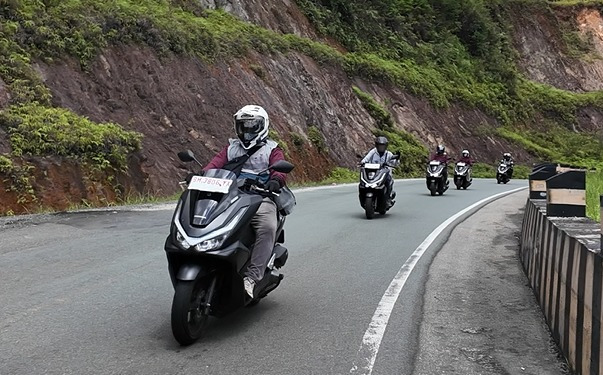 Nikmati Teknologi New Honda PCX160 Roadsync, Jurnalist dan Vlogger Riau Explore Wisata Bersama