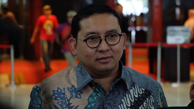 Fadli Zon Tuding Ada Menteri Kampanyekan Jokowi Lewat Dana Desa