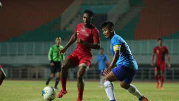 Timnas Indonesia Bantai Persika 4-0, Dutra Cetak Gol