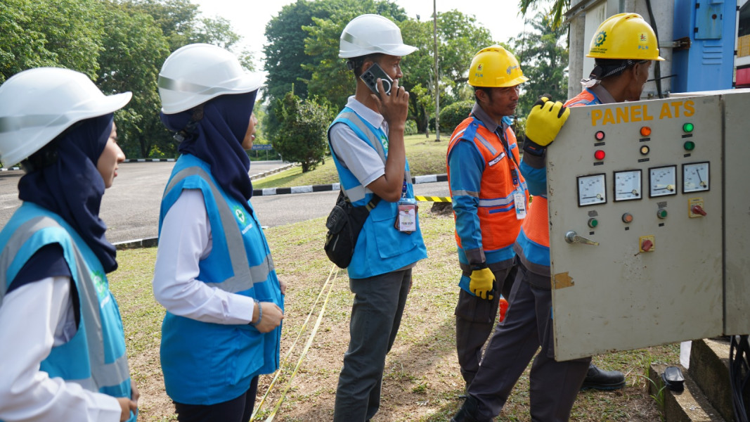 Srikandi PLN Turut Andil Menjaga Keandalan Pasokan Listrik Pada Peringatan Hari Lahir Pancasila 2024 di Dumai
