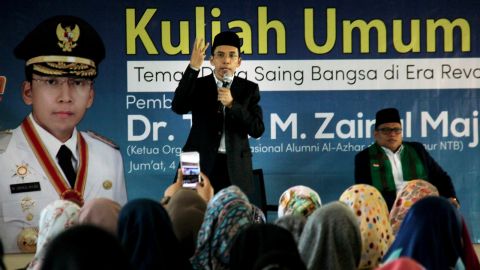 Secara Pribadi, TGB Dukung Jokowi di 2019