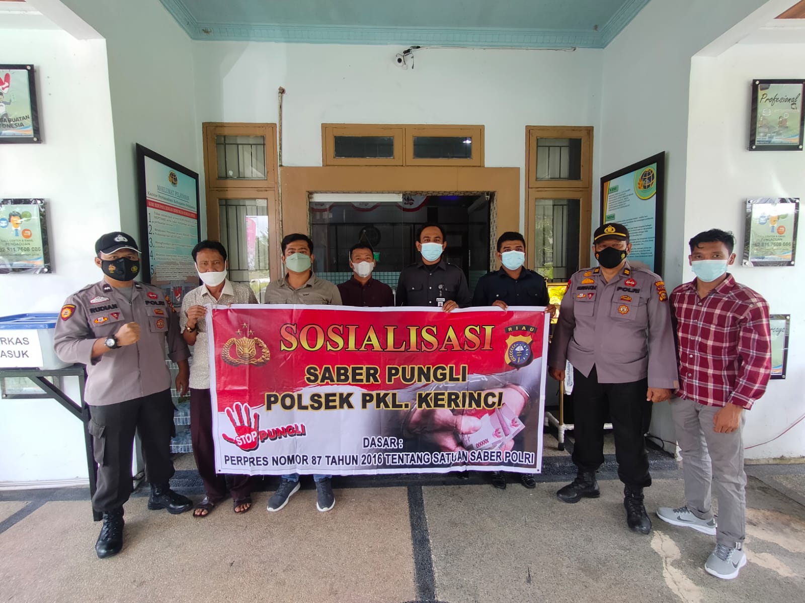 Berantas Pungli, Polsek Pangkalan Kerinci Lakukan Sosialisasi di Kantor BPN Pelalawan