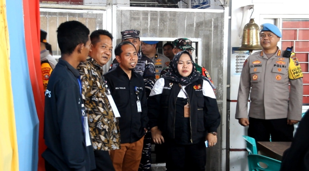 Pastikan Sesuai Aturan, Ketua Bawaslu Rohil Awasi Pemungutan Suara di Sejumlah TPS di Rokan Hilir