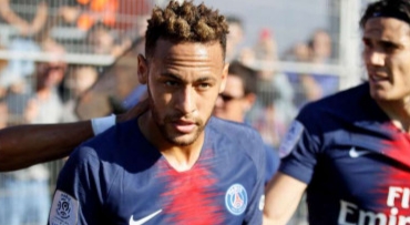 Sempat Dibuat Repot, PSG Taklukkan Tim Promosi