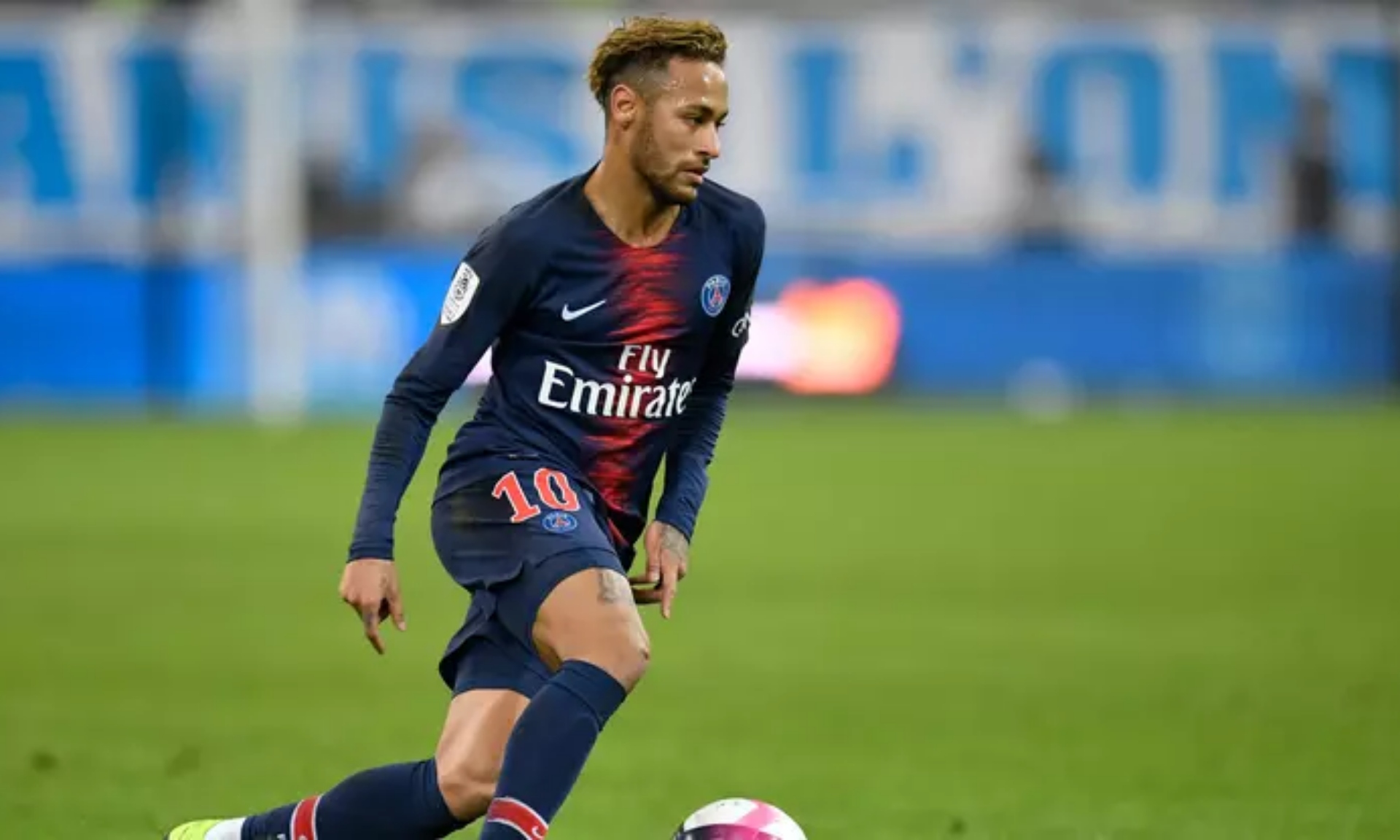 Pelatih PSG Bantah Neymar Ingin Kembali ke Barcelona