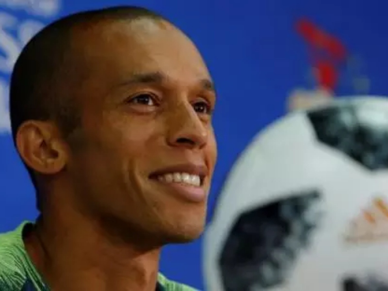 Joao Miranda Akui Brasil Tiru Gaya Bertahan Italia
