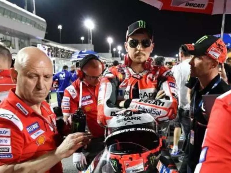 Lorenzo Sesumbar Akan Kalahkan Honda di Sirkuit Jerez