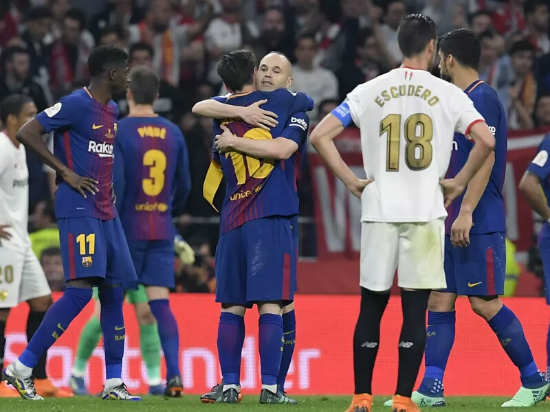 Pesan Mengharukan Lionel Messi untuk Andres Iniesta