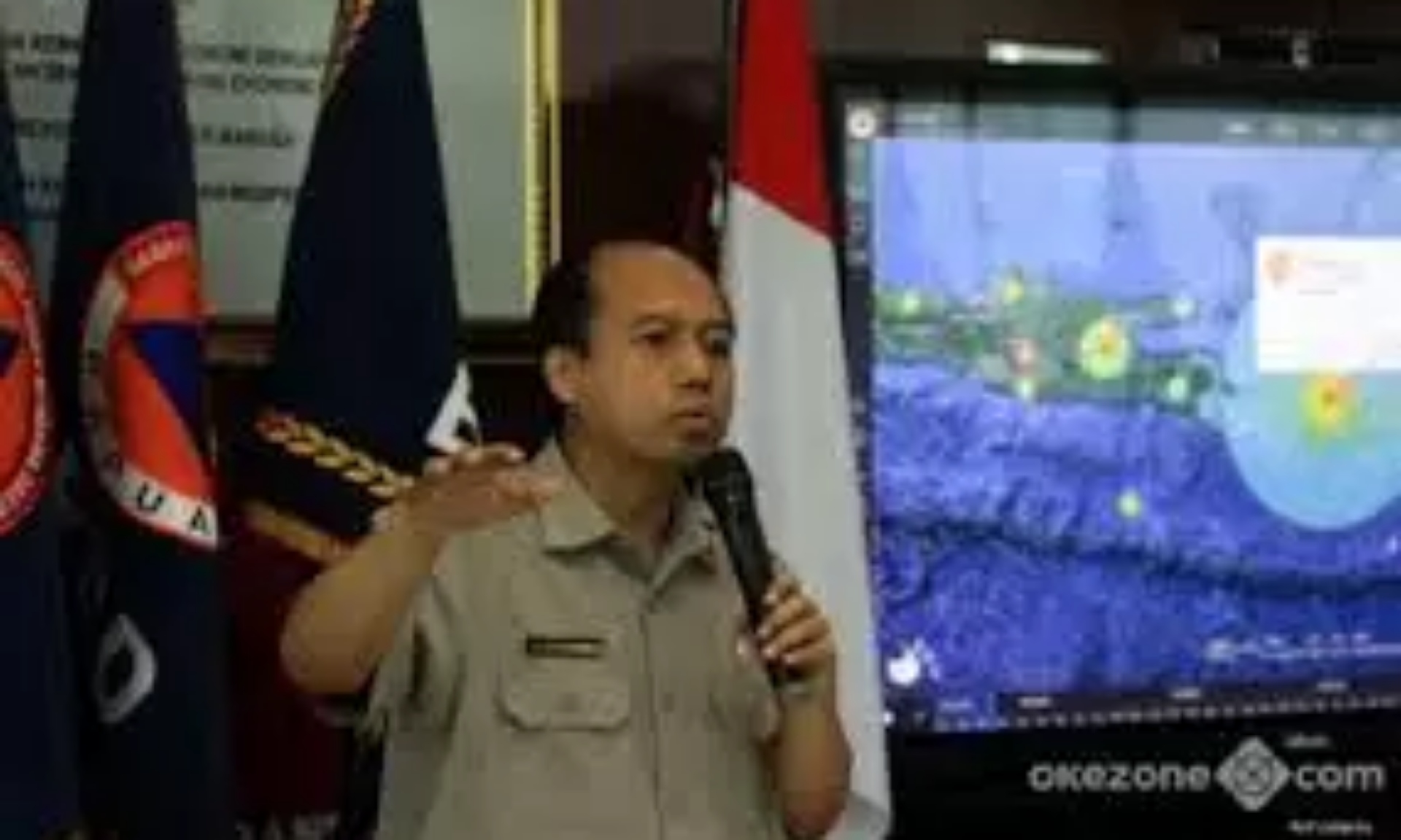 Anyer Diterjang Ombak Besar, BNPB: Tidak Ada Tsunami di Indonesia saat Ini