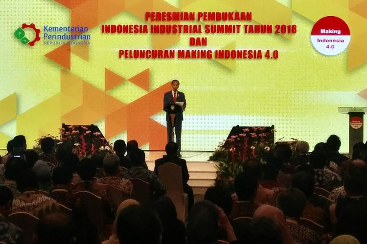 Jokowi Teken Perpres Permudah Tenaga Kerja Asing