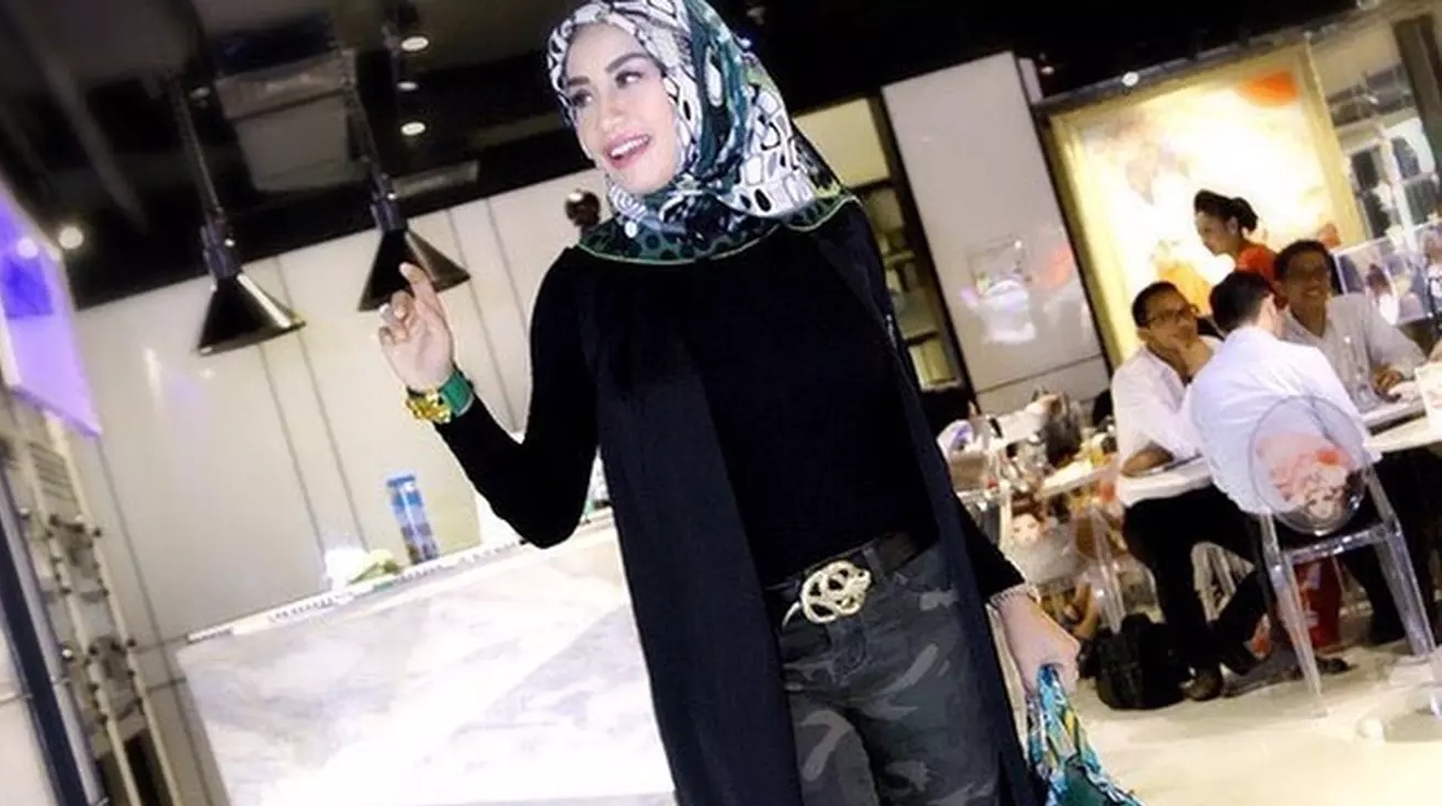 Lepas Pakai Hijab, Shinta Bachir: Itu Urusan Saya Sama Allah