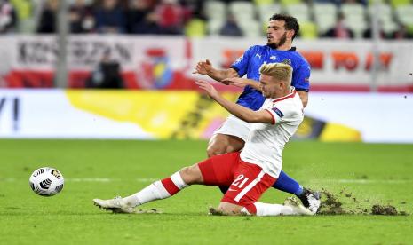 Italia Imbang, Mancini Keluhkan Lapangan Klub Egy Maulana