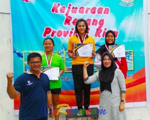 Koleksi 38 Medali Emas, Pekanbaru Juara Kejurprov Renang Riau 2018