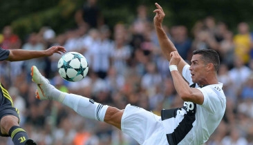 Ronaldo Masih Mandul, Anaknya Malah Cetak 4 Gol dalam 1 Pertandingan