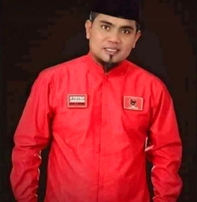 DPD PDI Perjuangan Riau Intruksikan DPC Bagikan Masker Kepada Masyarakat