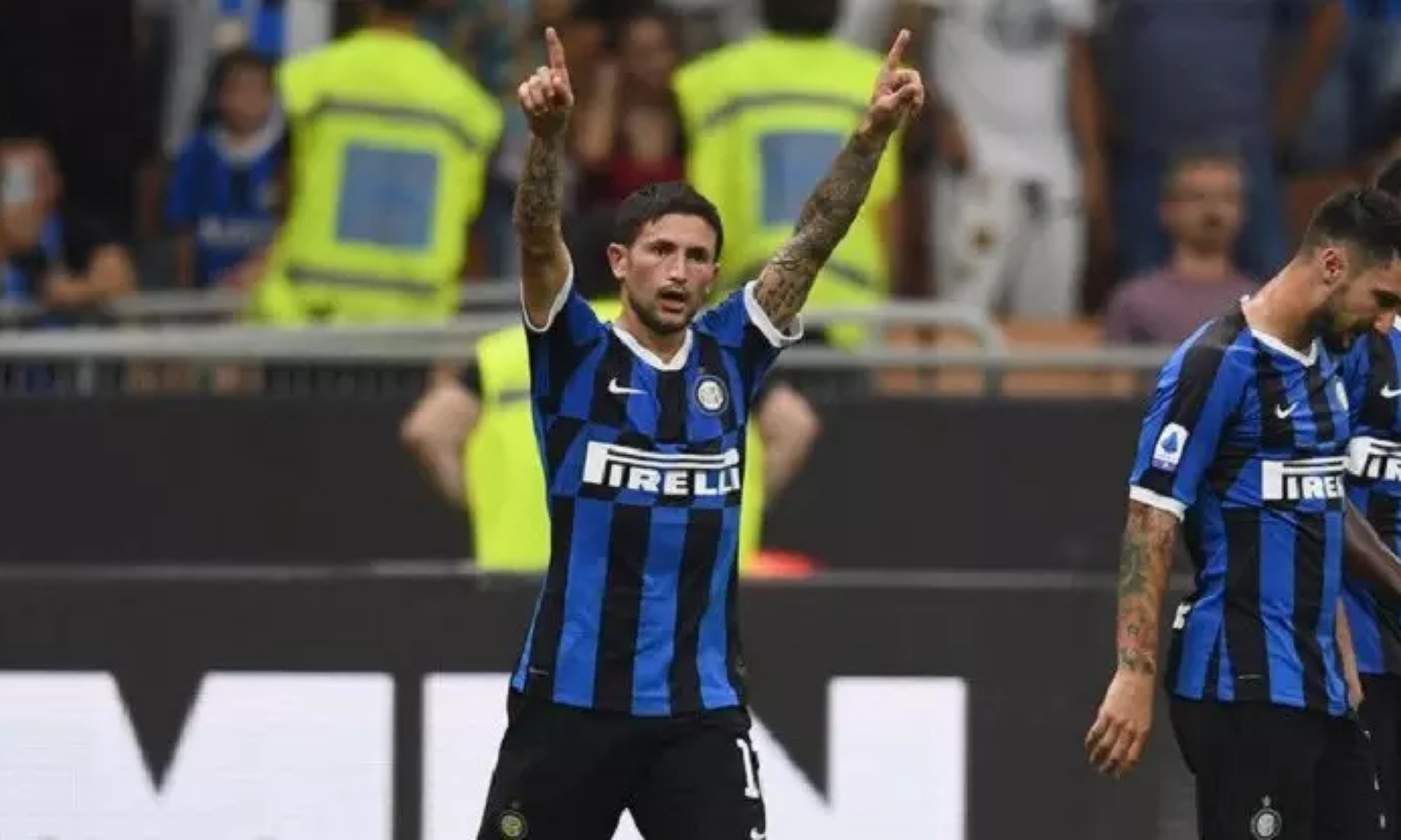Barcelona Kepincut Gaet Stefano Sensi