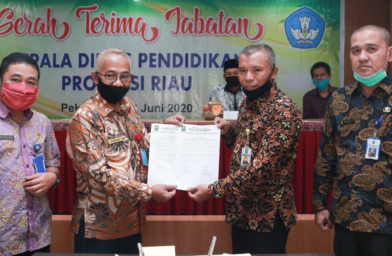 Sertijab Kadisdik Riau, Perlu Dukungan Bersama Dalam Membangun Dunia Pendidikan  
