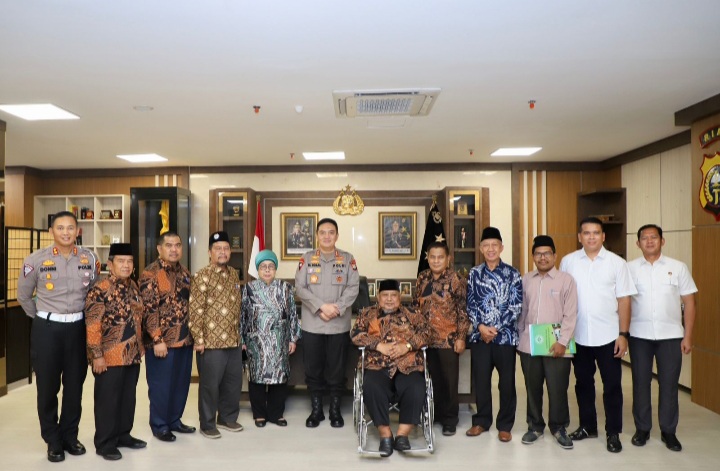 Persiapkan Keberangkatan Muktamar Muhammadiyah ke Solo, PW Muhammadiyah Riau Silaturrahmi dengan Kapolda 