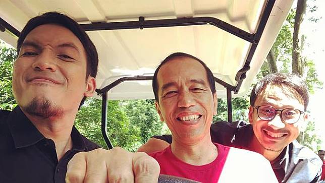 Keliling Istana Disopiri Jokowi, Ini Ekspresi Desta dan Vincent